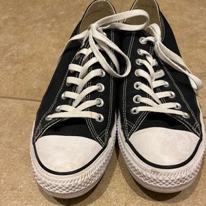 Mens sz 11 black chuck taylor converse